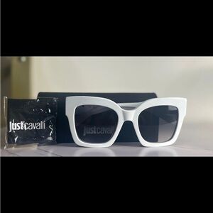 Just Cavalli White Oversized Cat Eye Sunglasses – Brand New